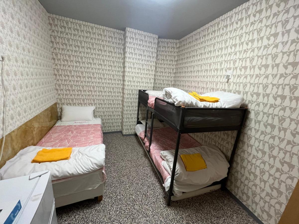 Shinjuku Sky Hostel Токіо Екстер'єр фото